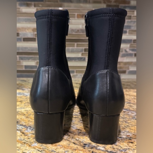 Trotters Kippy Women’s Black Leather Ankle Booties Boots Size 6.5W - Picture 5 of 10